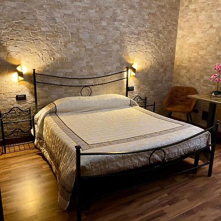 Uria Rooms & Suite B&B В'єсте Екстер'єр фото