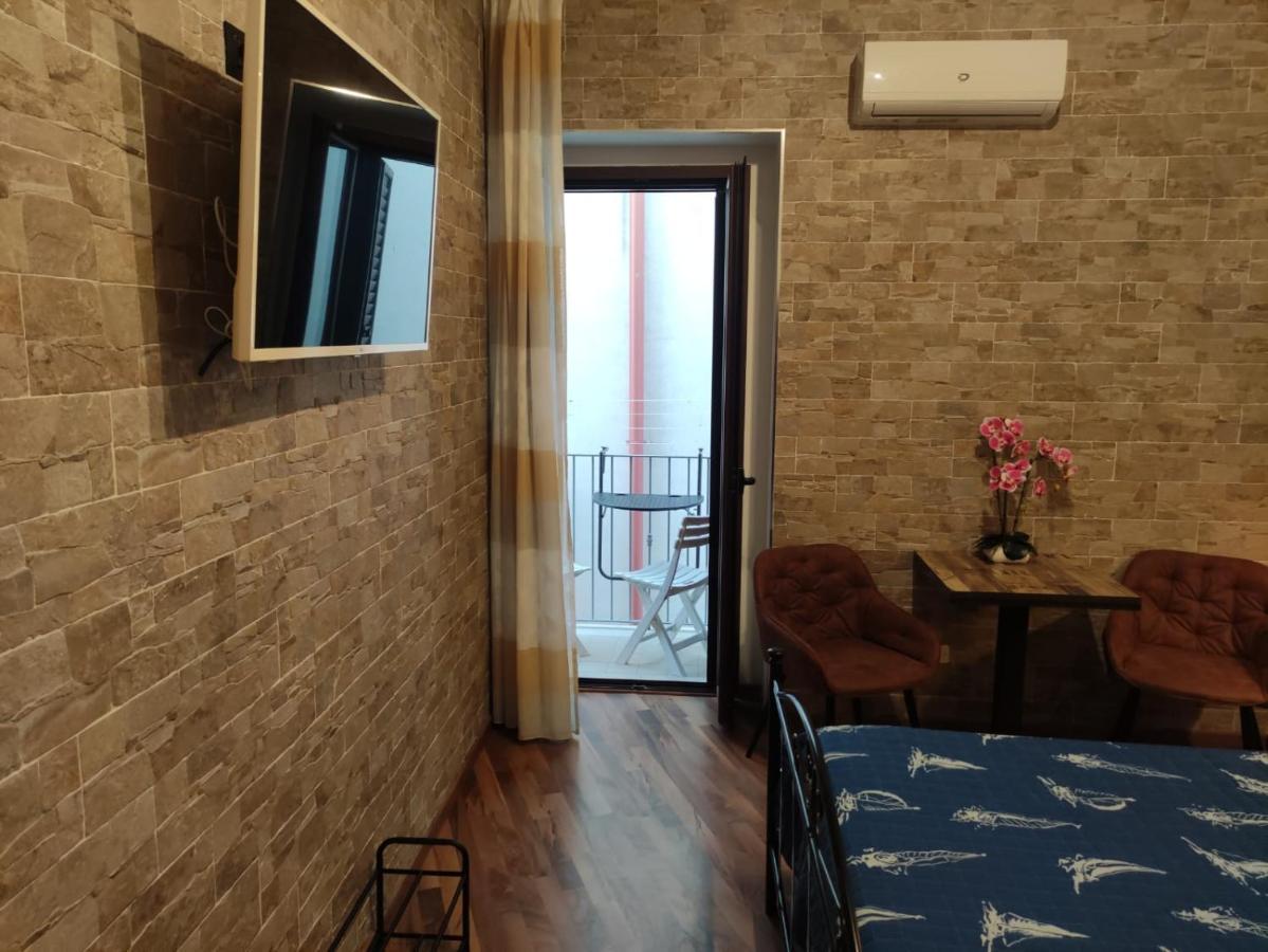Uria Rooms & Suite B&B В'єсте Екстер'єр фото